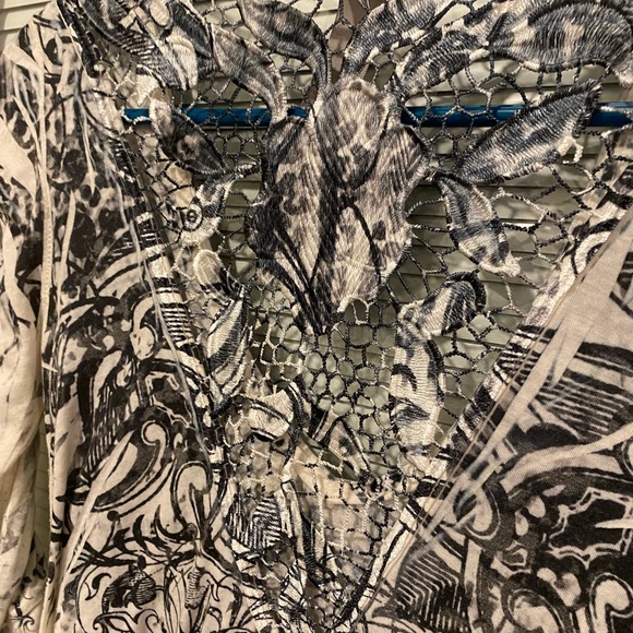 Embellished top with embroider and gem detail - Picture 6 of 6